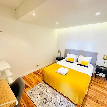 The Saraiva House - No 1e - Beautiful Two-bedroom Appartement *